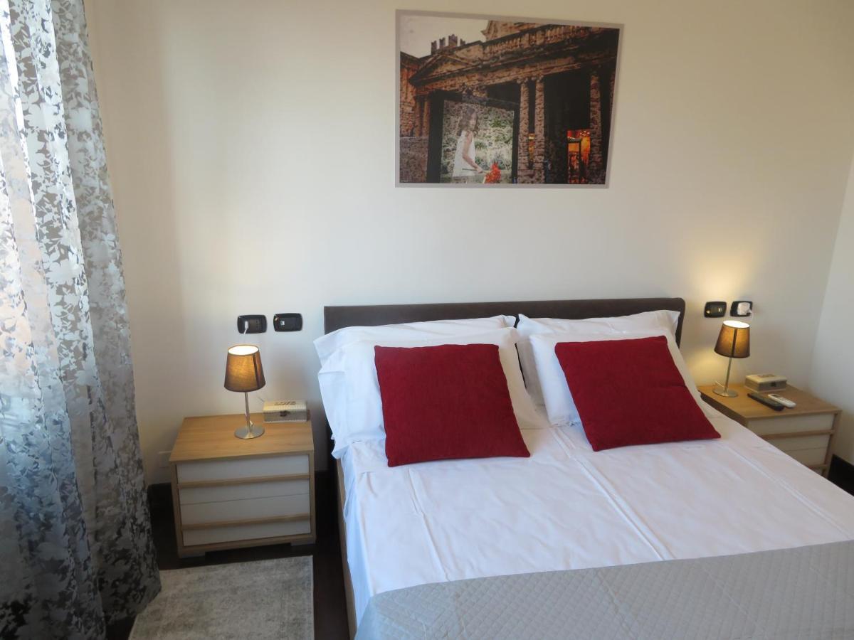 City39 "Residenze Del Cuore" Verona Eksteriør billede